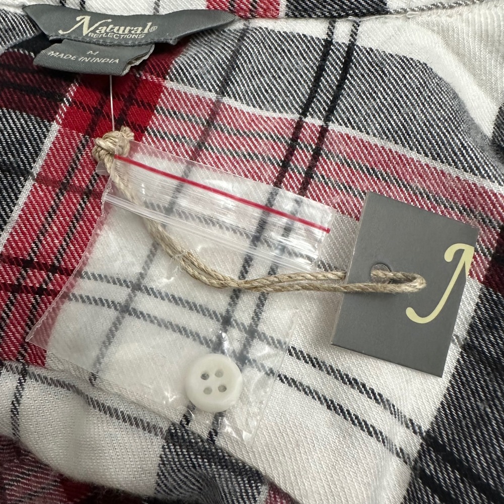 Natural Reflections Women's Red Black White Plaid Button Down Shirt M - Picture 8 of 8